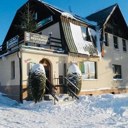 Restaurace A Penzion Maja Benecko Luaran gambar