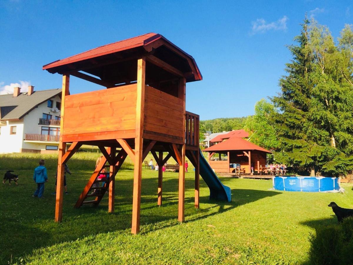 Restaurace A Penzion Maja Benecko Luaran gambar
