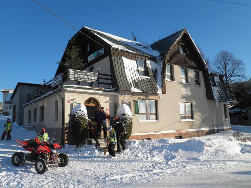 Restaurace A Penzion Maja Benecko Luaran gambar