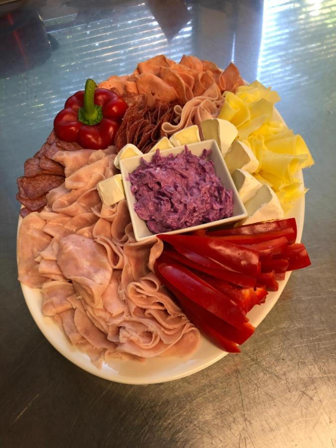 Restaurace A Penzion Maja Benecko Luaran gambar