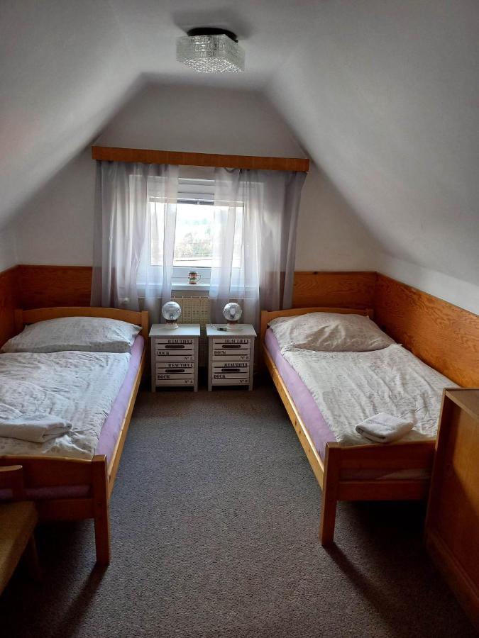 Restaurace A Penzion Maja Benecko Luaran gambar
